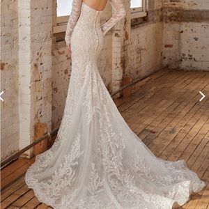 Calla Blanche Wedding dress - NEVER WORN with tags.